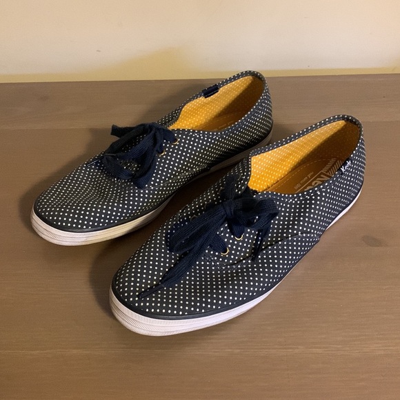 Keds Blue and White Polka Dot Canvas Shoes - Women’s Size 8.5 - Picture 2 of 7